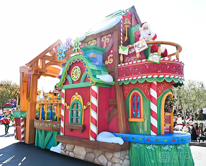 『トイズ・ワンダラス・クリスマス！』のサンタクロース（撮影：grape編集部）