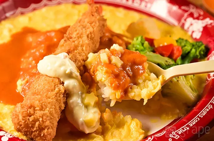 東京ディズニーランド『スペシャルセット』オムライスの写真（撮影：grape編集部）