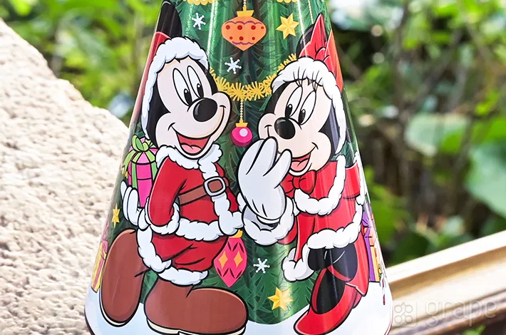 『クリスマスツリー缶』チョコの写真（撮影：grape編集部）