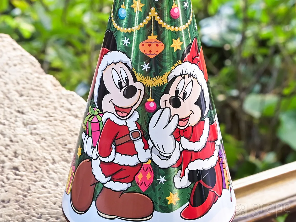 『クリスマスツリー缶』チョコの写真（撮影：grape編集部）