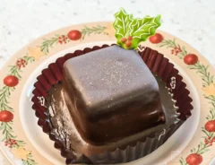 チョコレートケーキの写真（撮影：grape編集部）