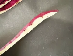 『さつまいもの皮のいもけんぴ』を作る写真（撮影：エニママ）