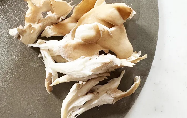 『カボチャ・レンコン・まいたけの焼きびたし』を作る写真（撮影：エニママ）