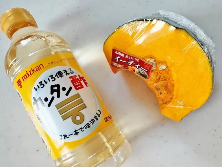 『レンジでほったらかし かぼちゃ煮』の材料写真（撮影：エニママ）