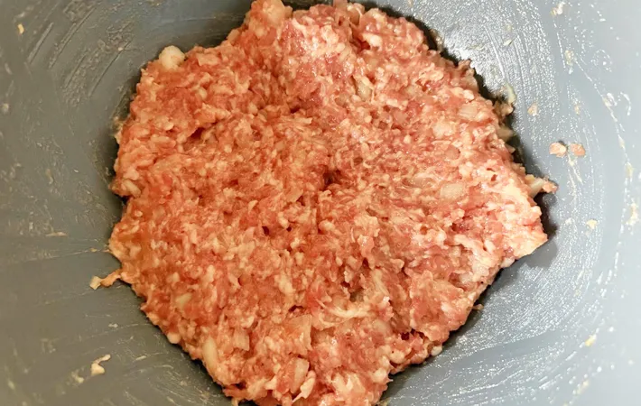 『キャベツでシュウマイ』を作る写真（撮影：エニママ）