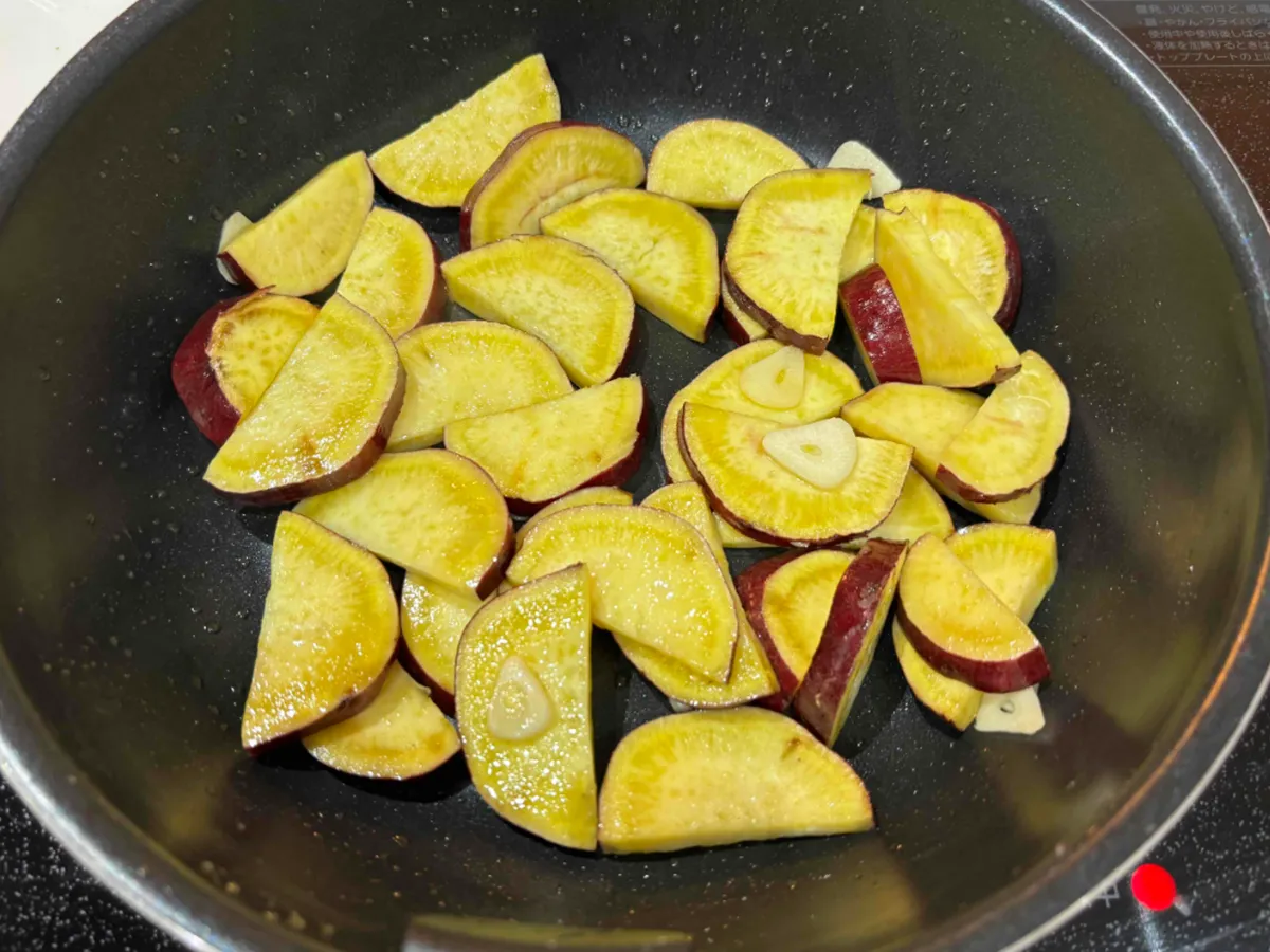 サツマイモのガーリック炒めの画像