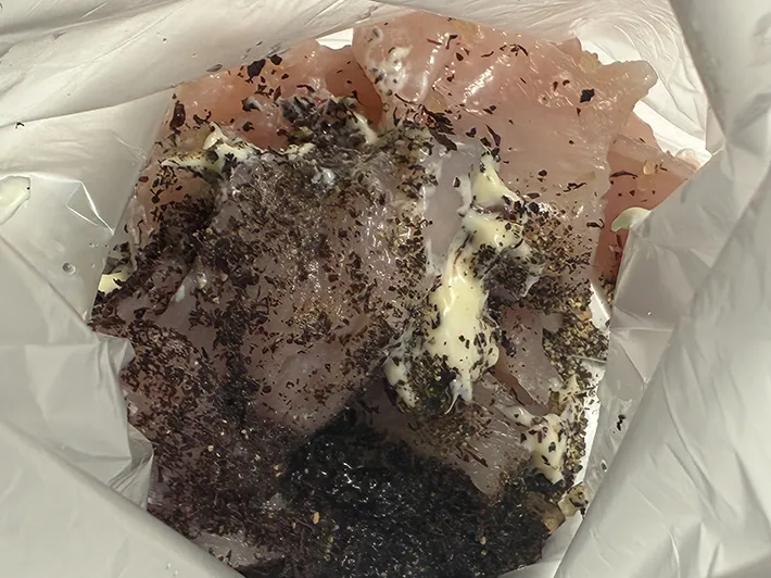 材料が入った食品用ポリ袋の写真（撮影：grape編集部）