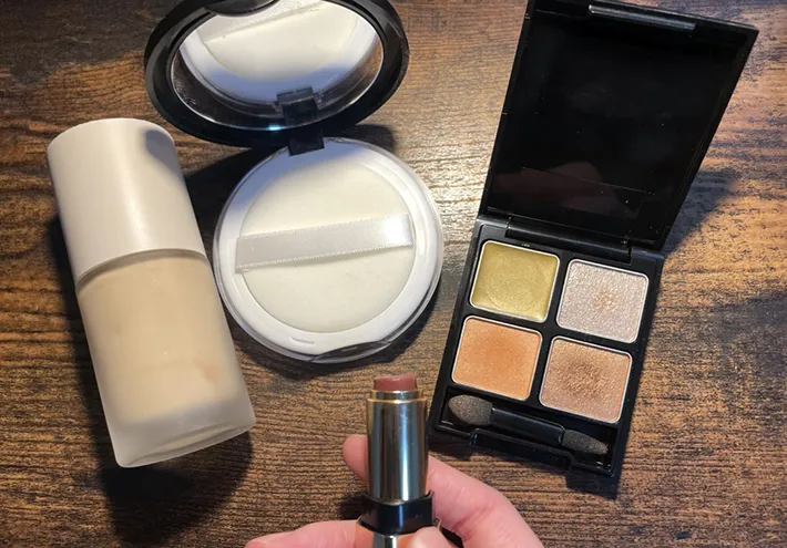 コスメの写真（撮影：grape編集部）