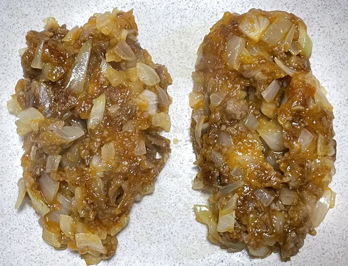 焼き上がったハンバーグの写真（撮影：grape編集部）