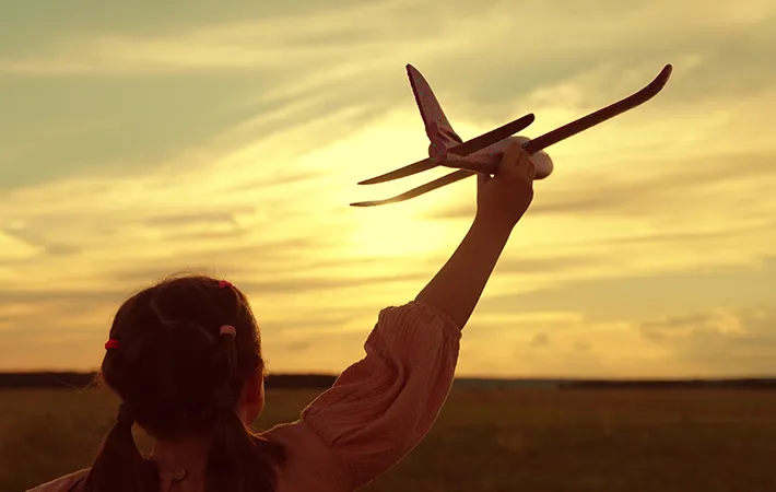 子供が遊んでいる写真