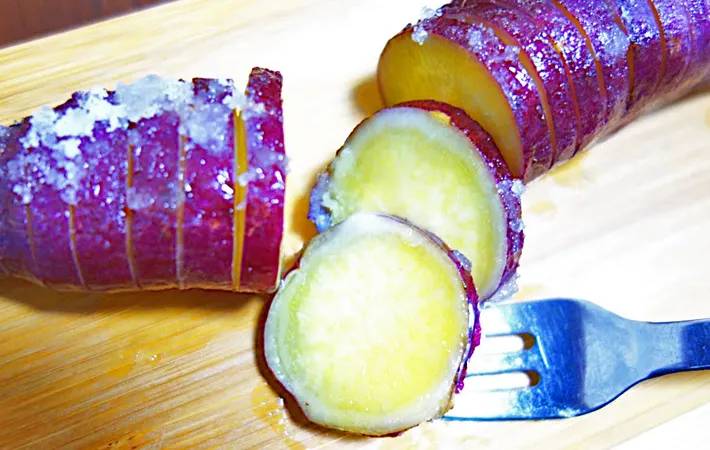 『サツマイモのハッセルバック』の完成写真（撮影：エニママ）