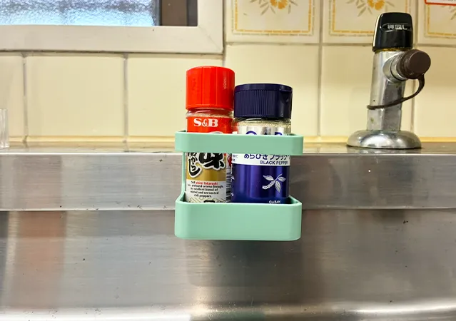 マグネット傘立ての活用シーン（撮影：grape編集部）