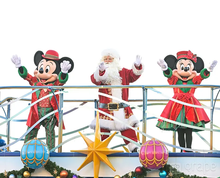 『ディズニー・クリスマス・グリーティング』のミッキーマウス・サンタクロース・ミニーマウス（撮影：grape編集部）