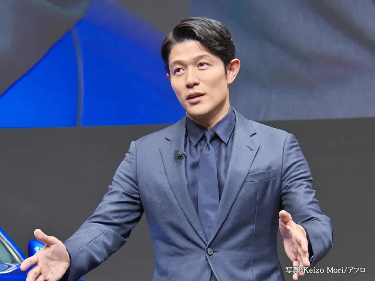 鈴木亮平さんの写真