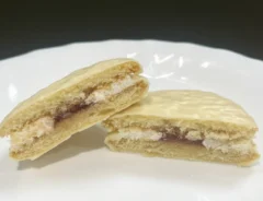 『白いチョコパイプレミアム』の写真（撮影：grape編集部）