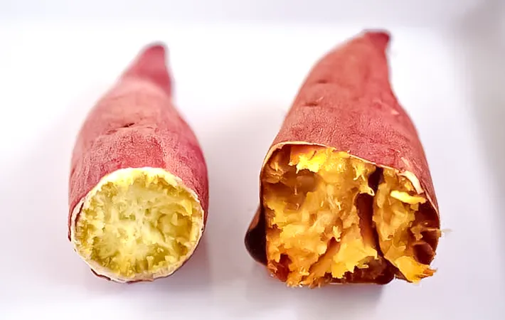 加熱したサツマイモと市販の焼き芋の写真（撮影：小泉明代）