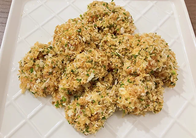 サーモンフライ（撮影：grape編集部）