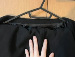 ロングコートの写真（撮影：grape編集部）