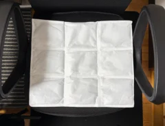 ダイソーの『お尻あったかカイロ』の画像（撮影：grape編集部）