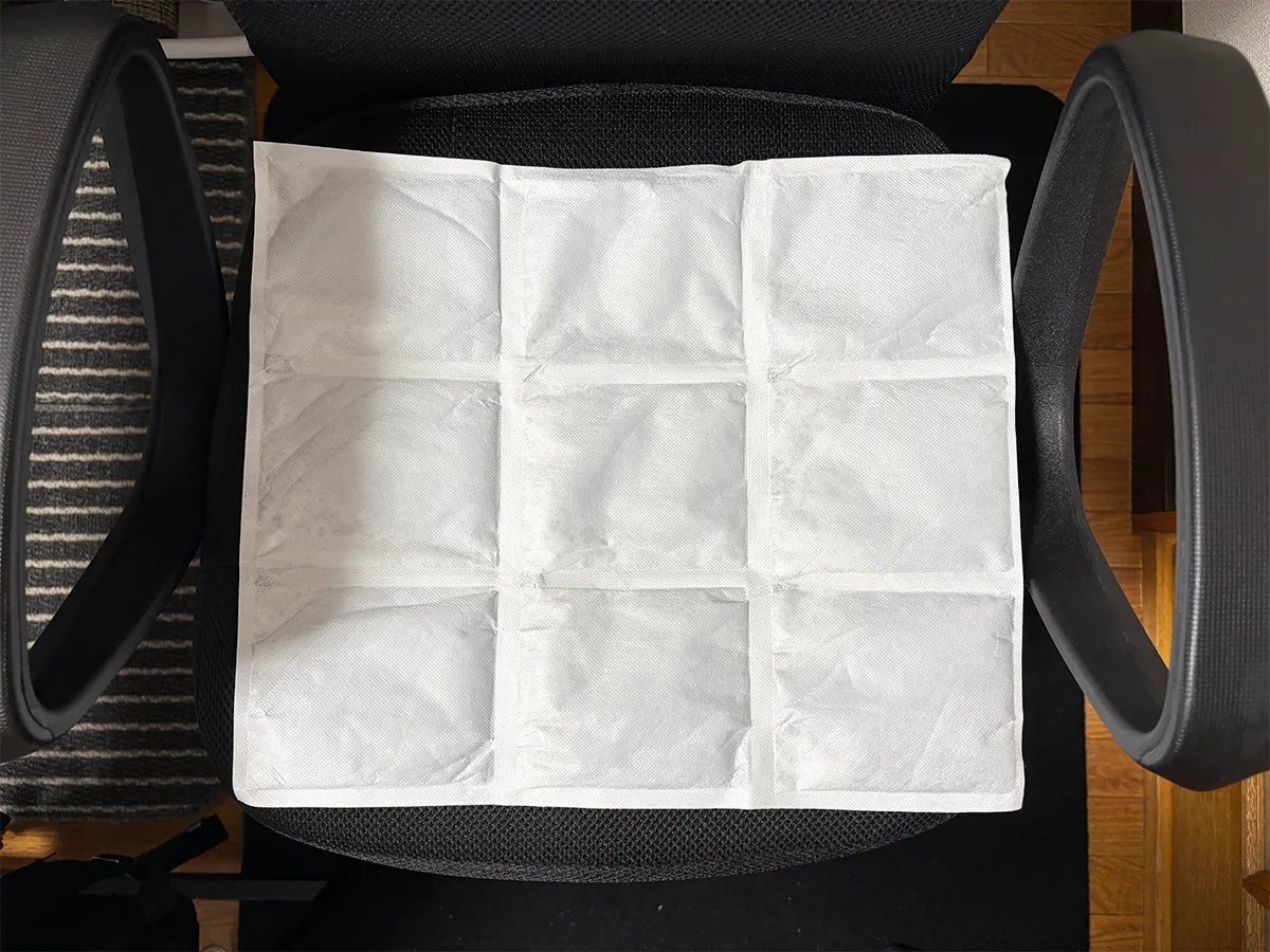 ダイソーの『お尻あったかカイロ』の画像(撮影:grape編集部)