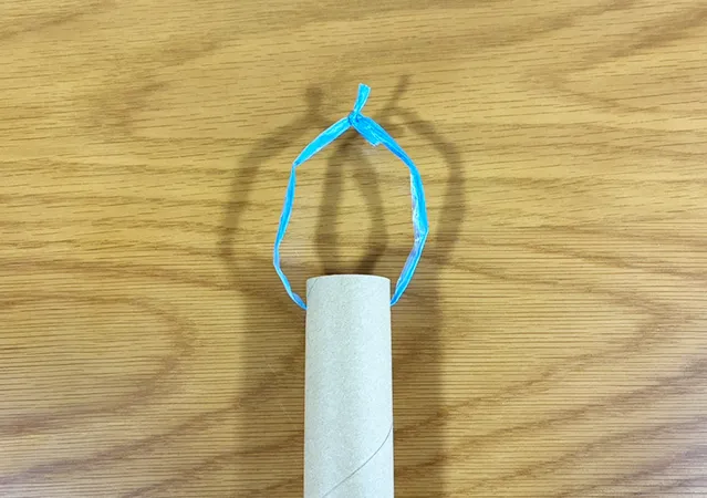 アルミホイルの芯の活用シーン（撮影：grape編集部）