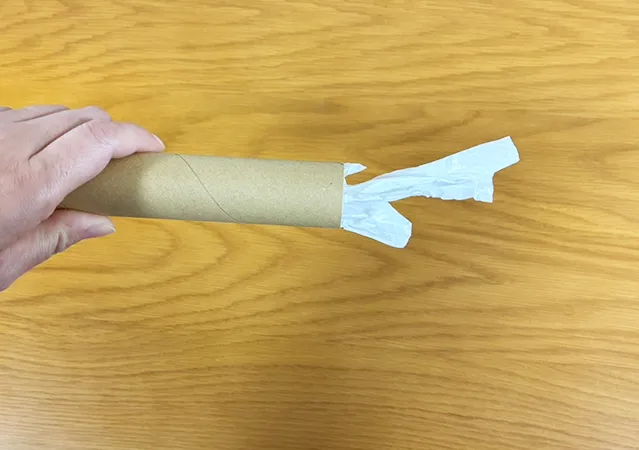 アルミホイルの芯の活用シーン（撮影：grape編集部）