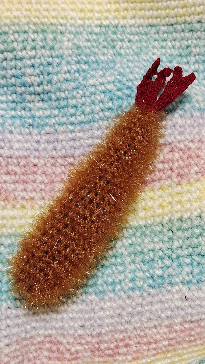 『たわし用ヤーン』で編んだ『エビフライたわし』