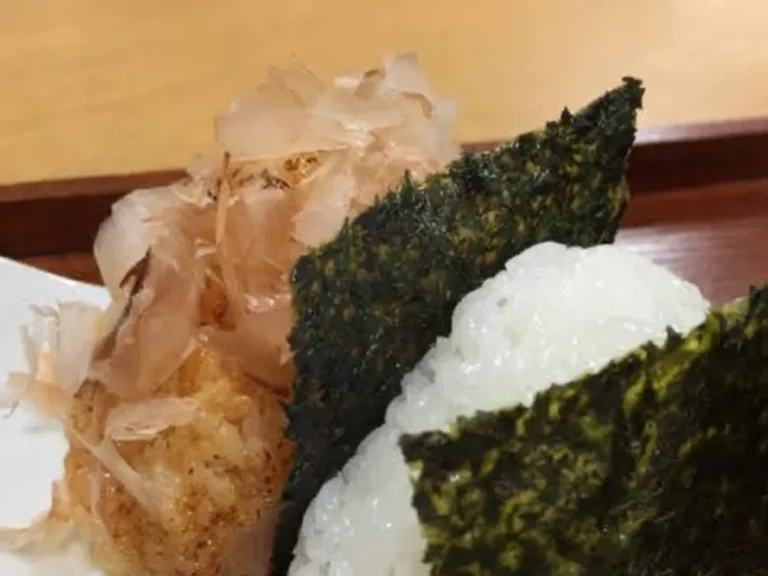 おにぎりのサンプル