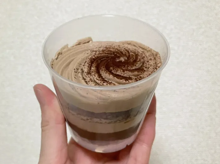 『植物生まれのチョコケーキ』の写真（撮影：grape編集部）