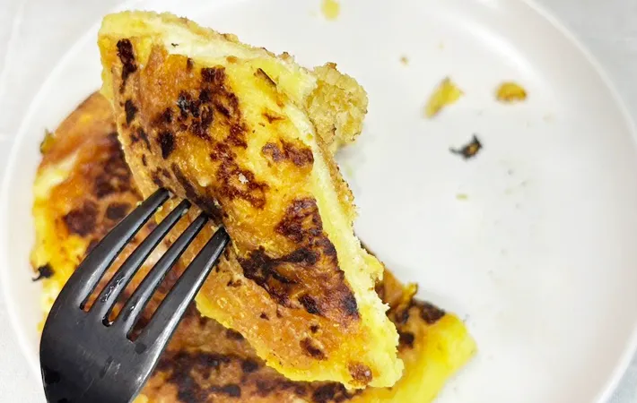 『メロンパンフレンチトースト』の完成写真（撮影：キジカク）