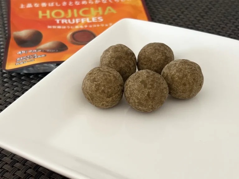 『加賀棒ほうじ茶生チョコトリュフ』の画像（撮影：grape編集部）