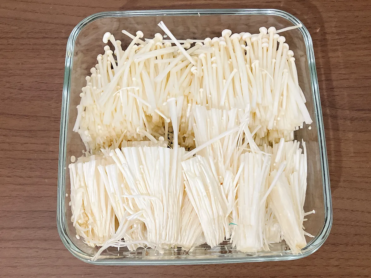 エノキ（撮影：grape編集部）