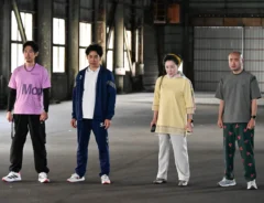 『ちょっとだけエスパー』に出演する大泉洋さんと高畑淳子さんなど4人が写る場面写真