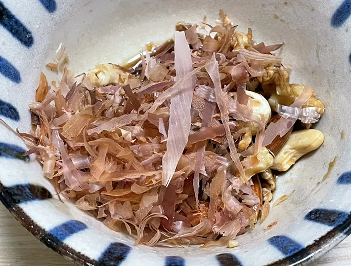 かつお節をかけた写真（撮影：grape編集部）