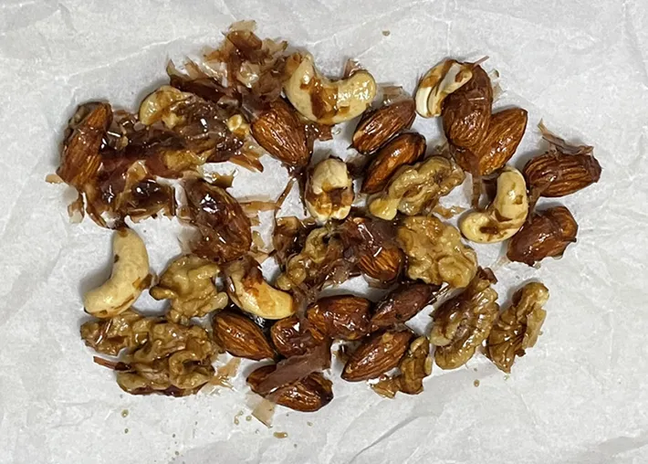 ミックスナッツの写真（撮影：grape編集部）
