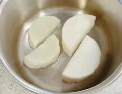 ダイコン（撮影：grape編集部）