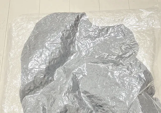 圧縮袋、Tシャツ（撮影：grape編集部）