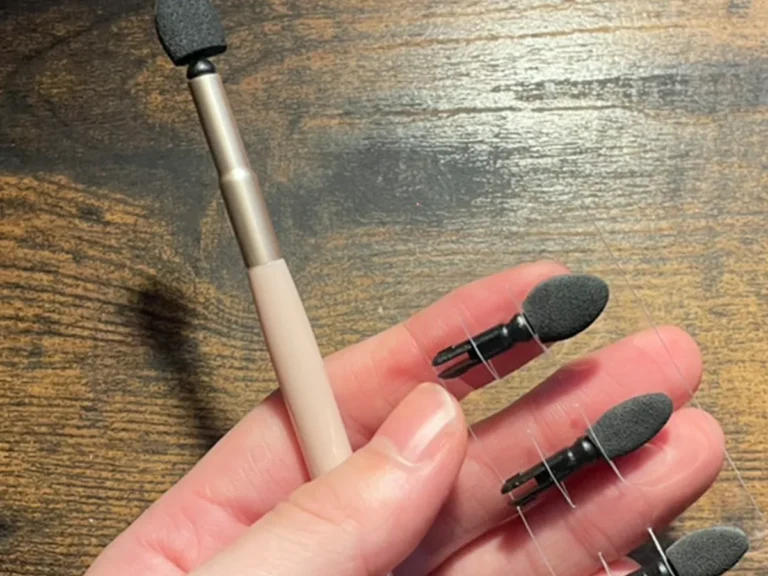 『ACアイシャドウチップ(アタッチメント付)』の写真(撮影:grape編集部)