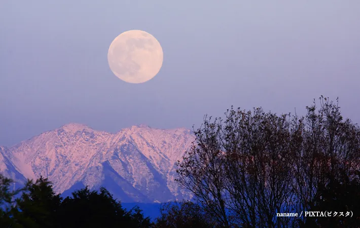 満月のイメージ写真