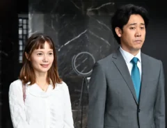 『ちょっとだけエスパー』に出演する大泉洋さんと宮﨑あおいさんが写る場面写真