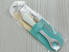 『アイスをホイップするスプーン』（撮影：grape編集部）