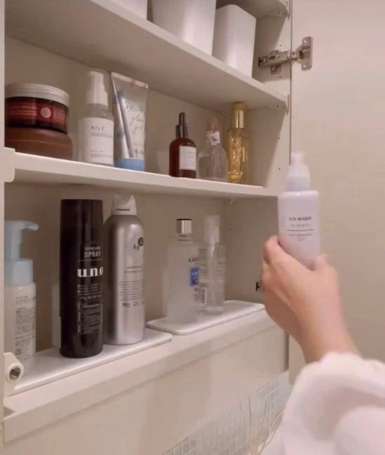 洗面台裏の収納