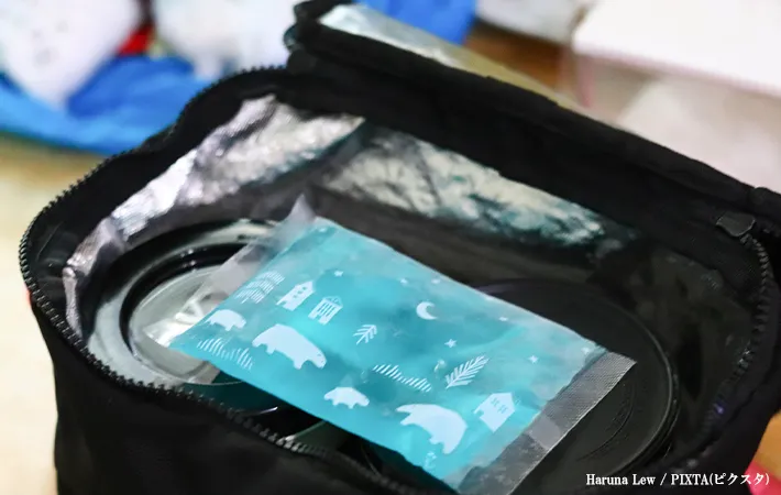 保冷バッグに入れる