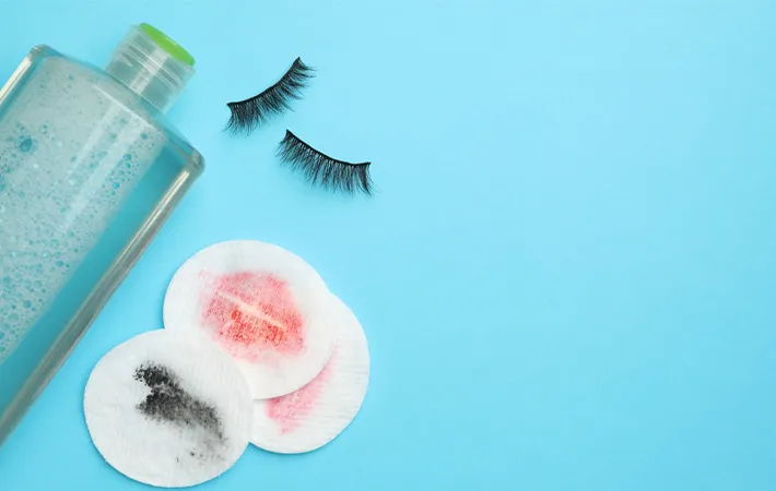 落ちにくいアイメイクやリップを代用品で落とす際のコツ