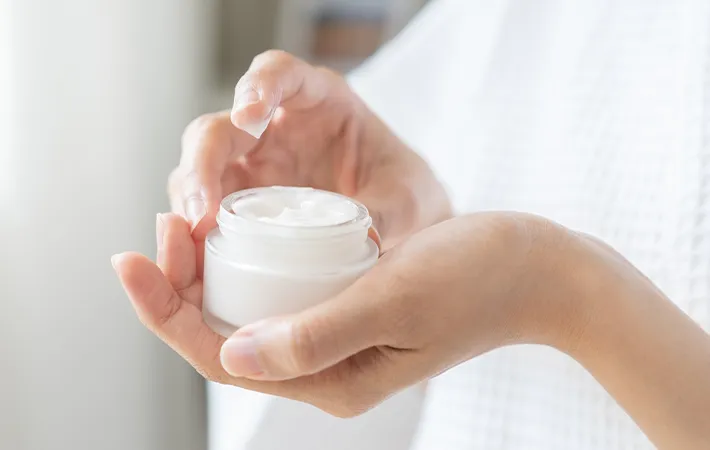 代用品でメイクを落とした後のスキンケア方法