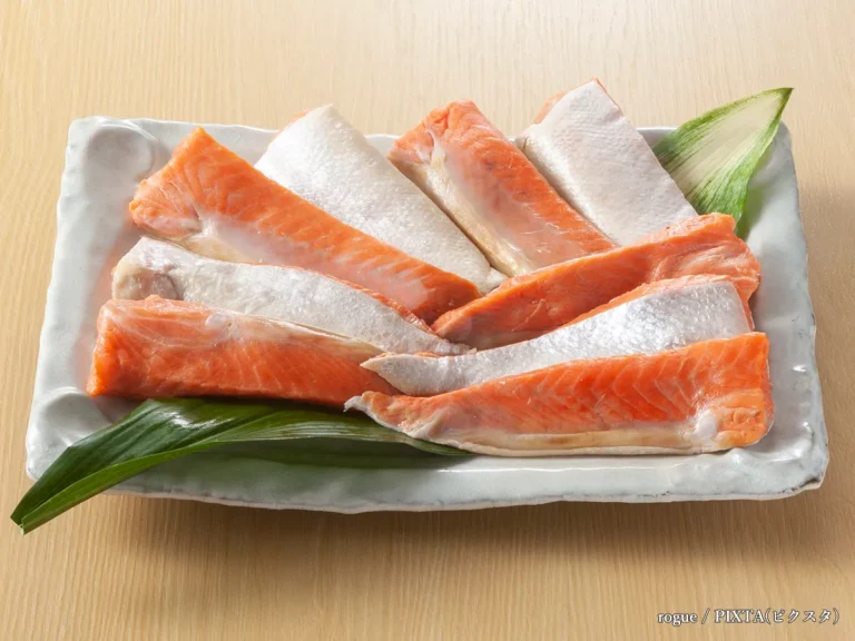 『鮭ハラス』とは？栄養価やハラミとの違い、調理法までご紹介