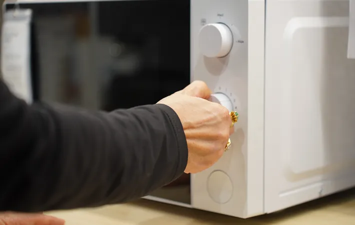 常温やレンジでは解凍しない