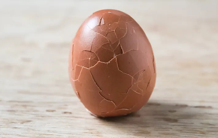 ヒビが入った生卵は食べてもよい？