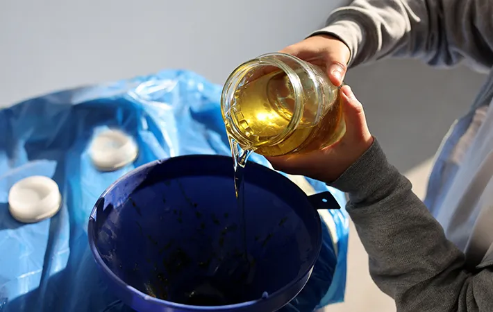 大量の油を捨てる時の注意点