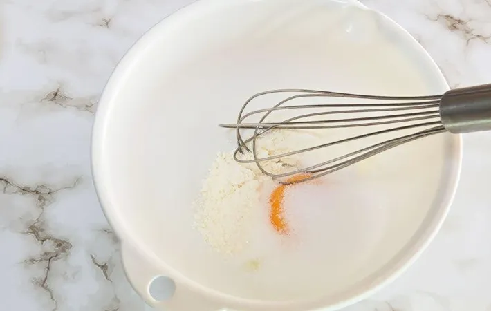 『ホットケーキミックスでシュークリーム』を作る写真（撮影：キジカク）